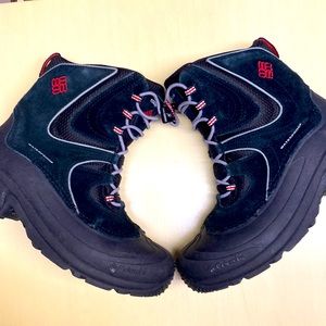 Columbia Waterproof 100g Boots 🥾